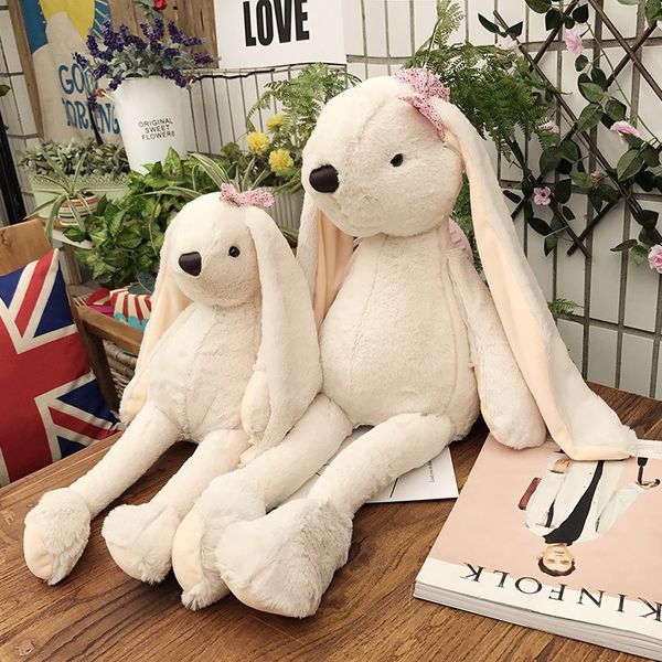 peluche rabbit