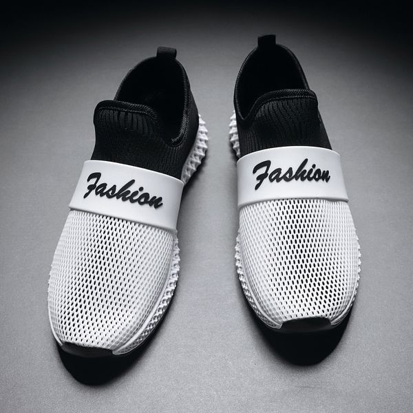 

new breathable solid color running jogging men's shoes trendy soft male air mesh black and white slip-on platform sneakers
