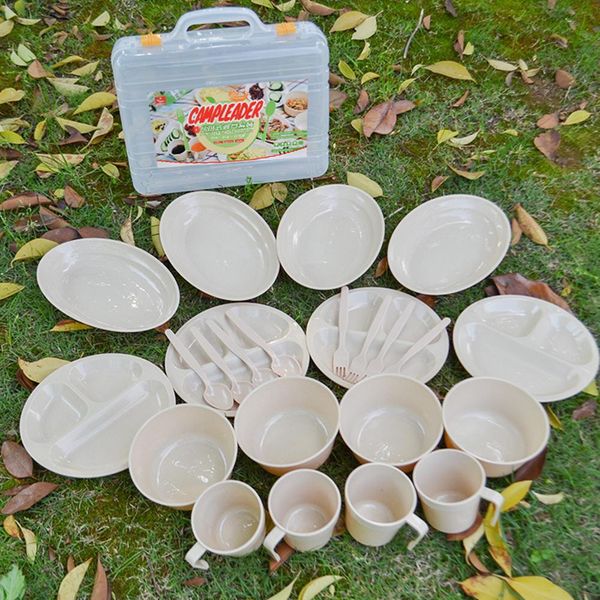 

outdoor 4 person picnic tableware set economic environmental protection portable cutlery set with storage box