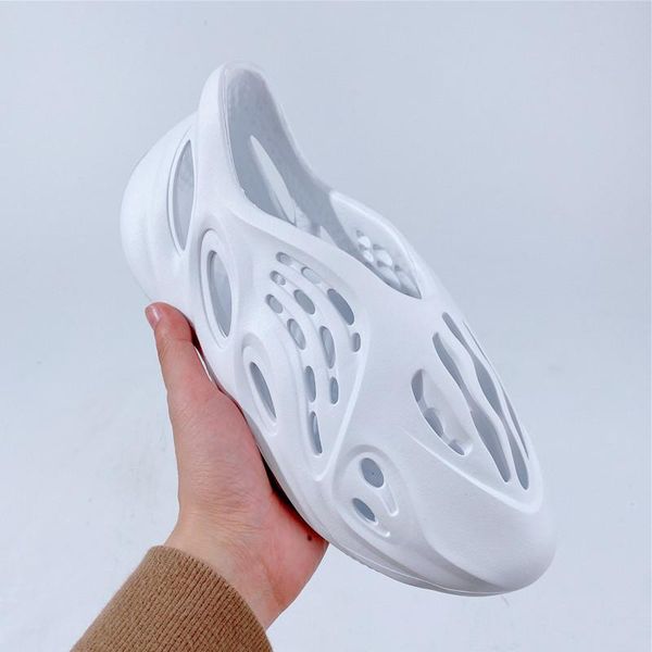 

2020 new foam runner sandals kanye west men women white red black beige designer hole shoes