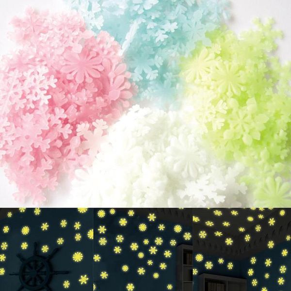 

50 шт светящиеся наклейки glow в dark diy рождество детская комната свет up игрушки мальчики девочки флуоресцентные snowfla игрушки ke игруш