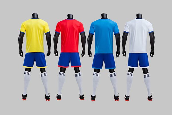 

2019 men training football sets with shorts uniforms reversible football jerseys for that home and away look kits sports b31-18, Black;red