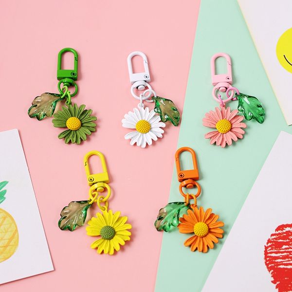 

fashion daisy flowe fresh pretty key chain pendant personality key chain pendant string rings, Silver