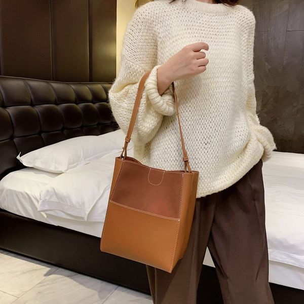 

2020 дамы сумки на ремне малого fragrance темперамент crossbody сумка нового ретро мода ковш western большая емкость