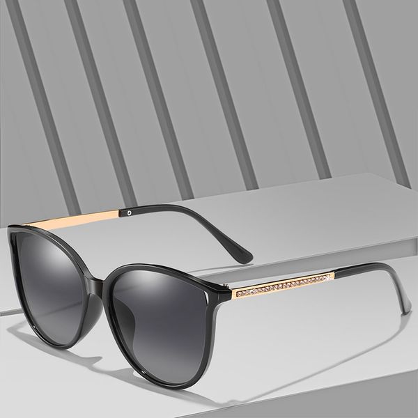

new ladies polarized sunglasses 322 european and american big frame glasses fashion trend sunglasses retro driver mirror wholesale, White;black