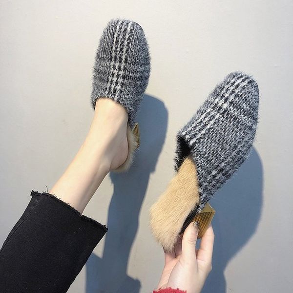 

2019 brand casual shoes winter mules designer plush dress shoes woman mules fur slippers women gingham square mid heels slides, Black