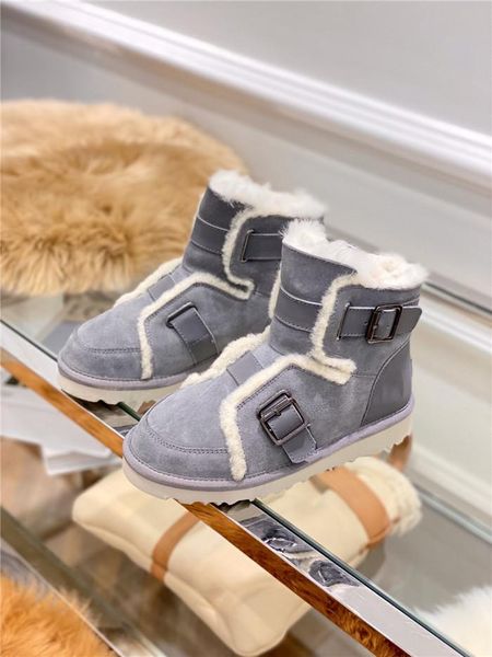 

new high-end brand women's shoes thick bottom plus velvet warm cotton shoes round buckle suede short boots snow women, Black