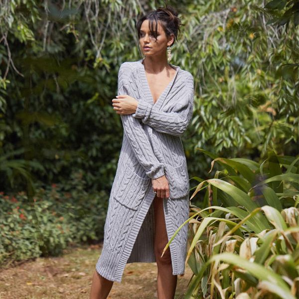 

2019 women's autumn new twist strip loose long sleeve long double pocket ladies cardigan sweater, White