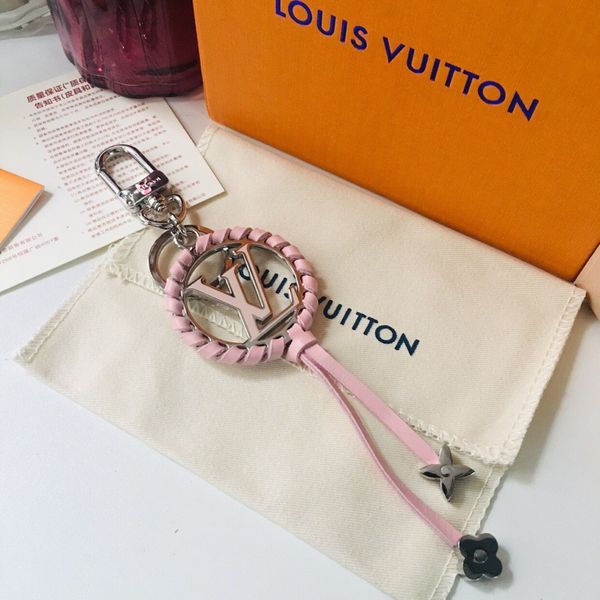 

2019 best silver letter metal men women keychains with box fashion style Accessories canvas leather key chain free shipping M63081