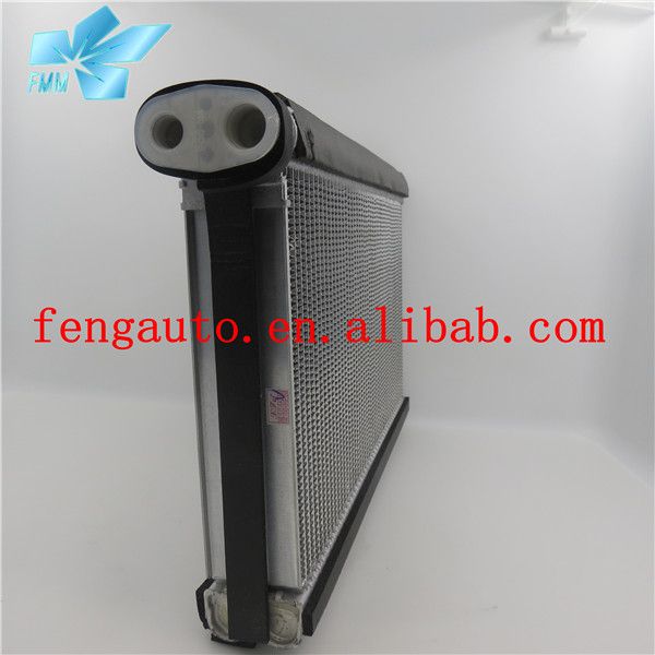 

new model auto ac evaporator size 300*38*195 for forester