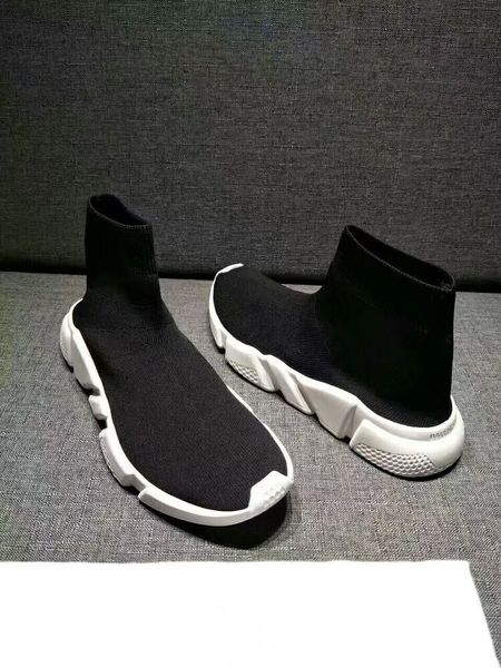 

2019 speed trainer black designer sneakers men women black red casual shoes fashion socks sneaker boots platform
