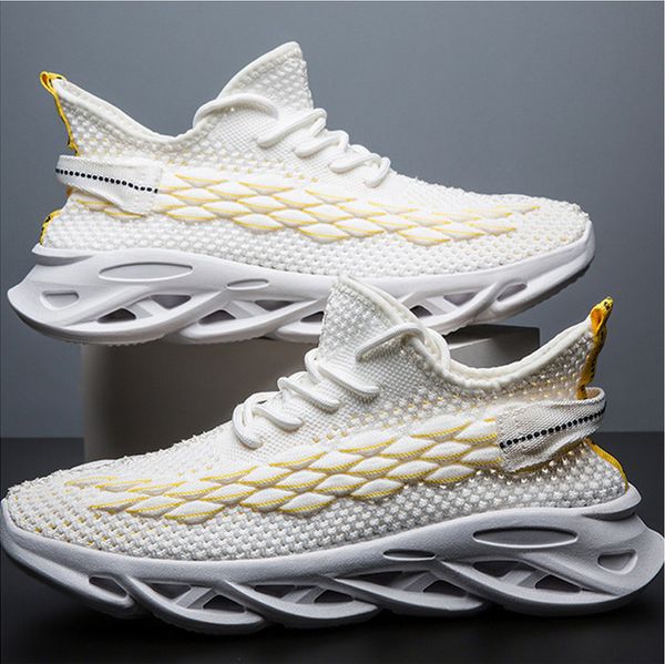 

triple black white gold breathable genre3 yellow red mens man boy male cushion running shoes trainers sports designer sneakers 39-44, White;red