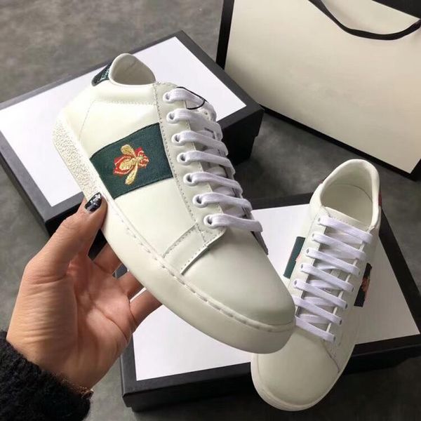 

2019 designer men shoes fashion luxury women shoes men's leather lace up sneakers white black casual shoes gc18062207 1 1