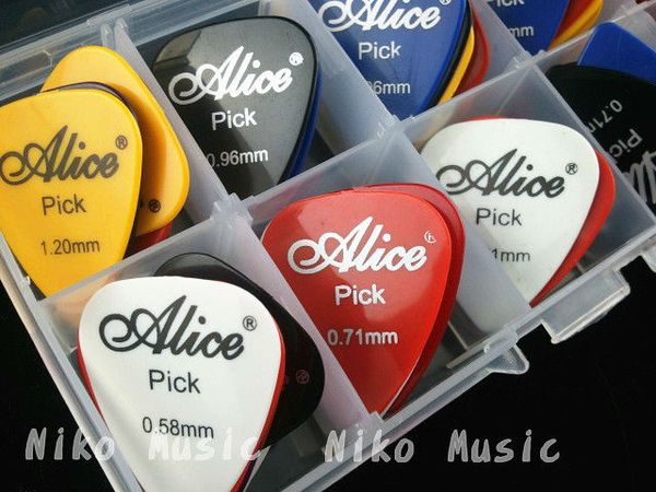 

50pcs acoustic electric guitar picks plectrums + 1 plastic picks box case ing