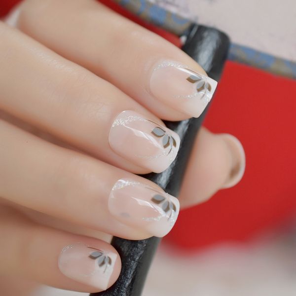 Acheter Blanc Nails Nude Couleur Carré Faux Ongles Fleur Motif Artificielle Nail Conseils Peinture Gel Uv Avec De La Colle Autocollants De 3544 Du