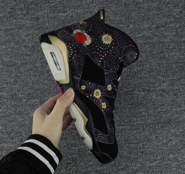 

дешевые новых 6s jumpman cny черный 6 баскетбола обувь кроссовки с цветком шить мужчина тренеров