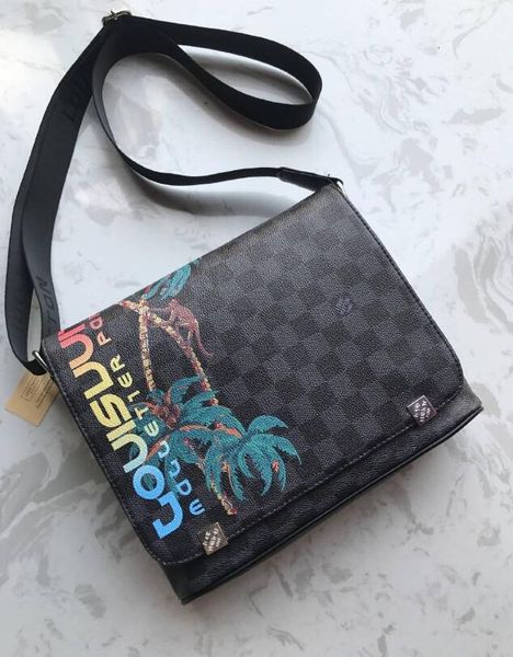 

High end quality new arrival brand cla ic de igner fa hion men me enger bag cro body bag chool bookbag houlder bag