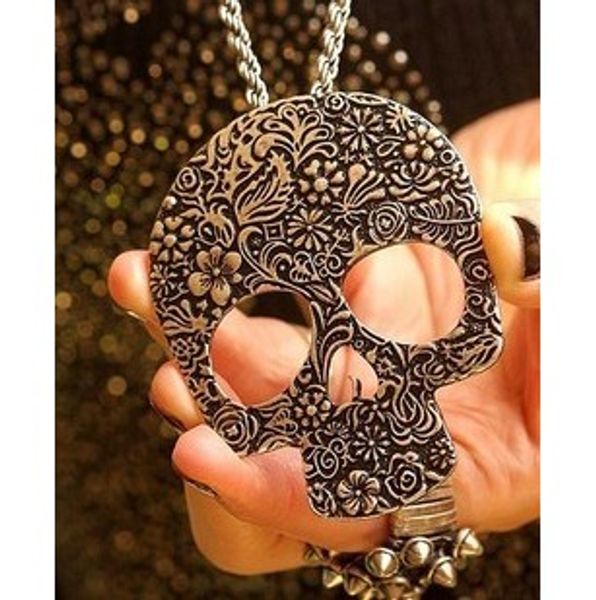 

Fashion Long Necklaces Women Hollow Skull Gold/Silver Color Chain Maxi Necklaces & Pendants Statement Joyeria Accessories