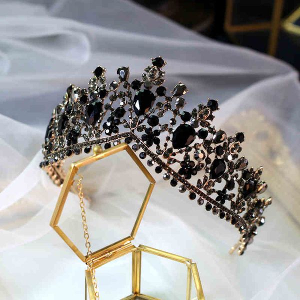 

amanda novias retro heart shaped crown party black wedding dress accessories birthday queen crown bridal headdress female, Golden;white