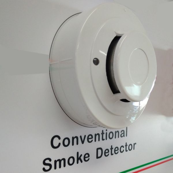 

2 wire smoke alarm optical fire detector dc9-28v smoke sensor works with any conventional fire alarm control panel