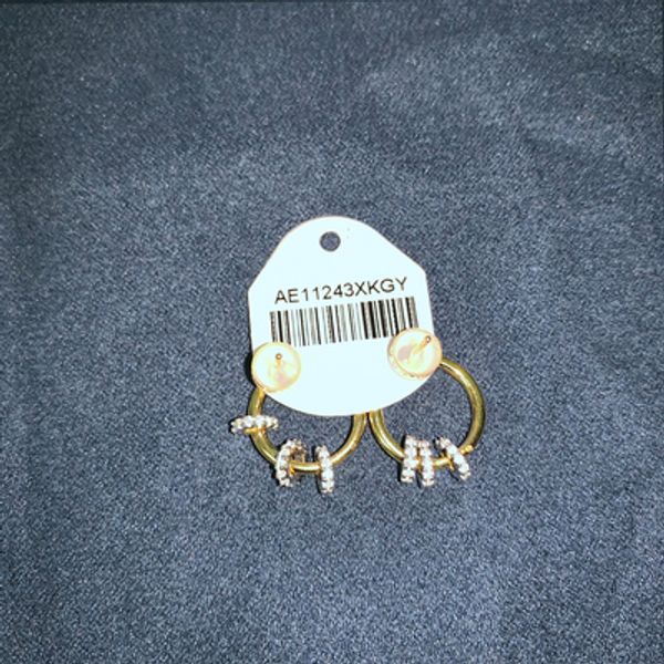 

wholesale- yellow silver toi et moi stud earrings with sliding rings, Golden