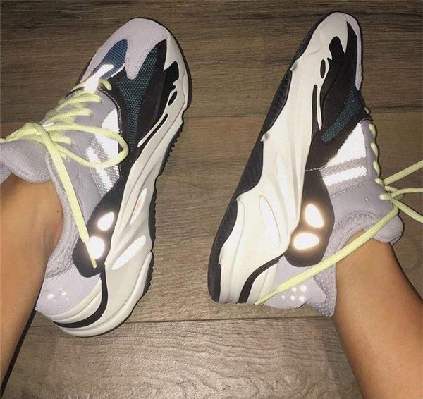 

2019 Новый Kanye West 700 V2 Сиреневая волна мужские женщины любители обувь спортивная луч