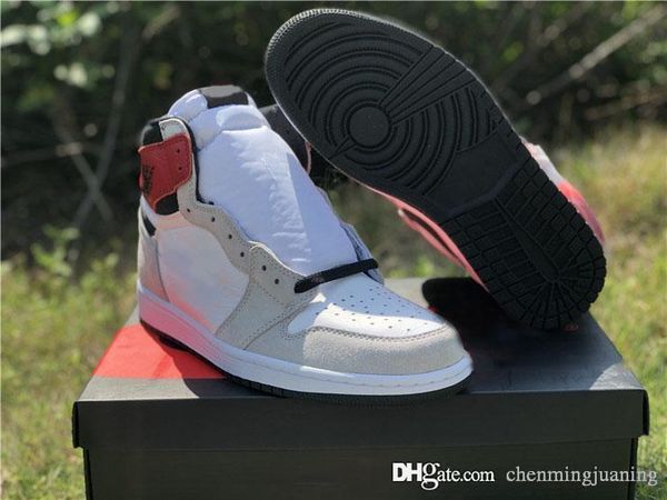 

new air aauthentic 1 high og retro white black light smoke grey men basketball shoes 555088-126 varsity red man sports sneakers with box