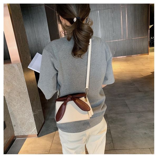 

2020 new korean version of the crossbody bag women's fashion shoulder small square bag cute clutch female