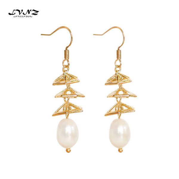 

lvnz 2019 new fashion women charm statement gold color long drop earings freshwater pearls dangling jewelry party 7069j, Silver