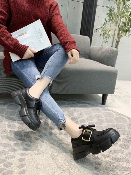 

fashion brand women's shoes luxury women's boots spring new leather british style wild small shoes thick heel patent leather shoes, Black