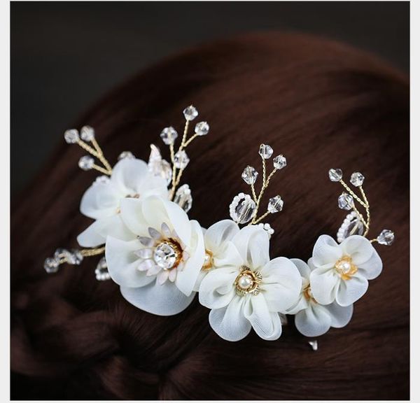 

bride headdress white yarn silk flower insert drill bride headdress new gifts and dresses in 2019, Slivery;golden