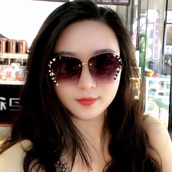 

net red new sunglasses korean-style uv-radiation sunglasses womens rhinestone personality big frame glasses luxury gm, White;black