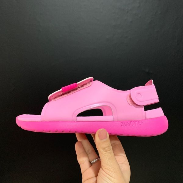 

wholesale designer kids shoes 2019 fashion sneakers new boys and girls sandals baby shoes toddler slippers soft bottom kids casual shoes, Black;red