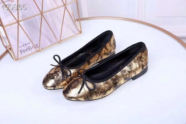 

Women Designer Shoe Luxury Slide Summer Fashion Wide Flat Slippery With Thick Sandals Slipper Flip Flops lihong 35-41