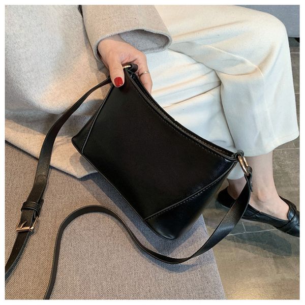 

2020 весна новая модель сумки мода старинные плечо / crossbody сумка