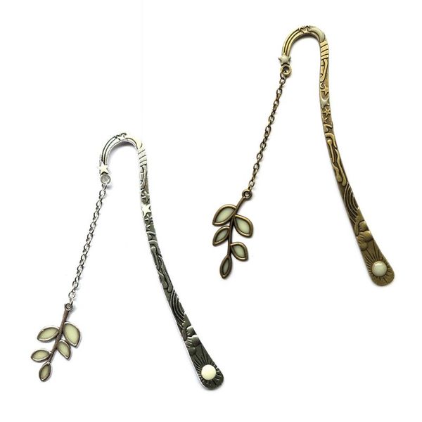 

two-color optional sun and moon star pattern road tail pendant luminous bookmarks elegant retro metal hairpin