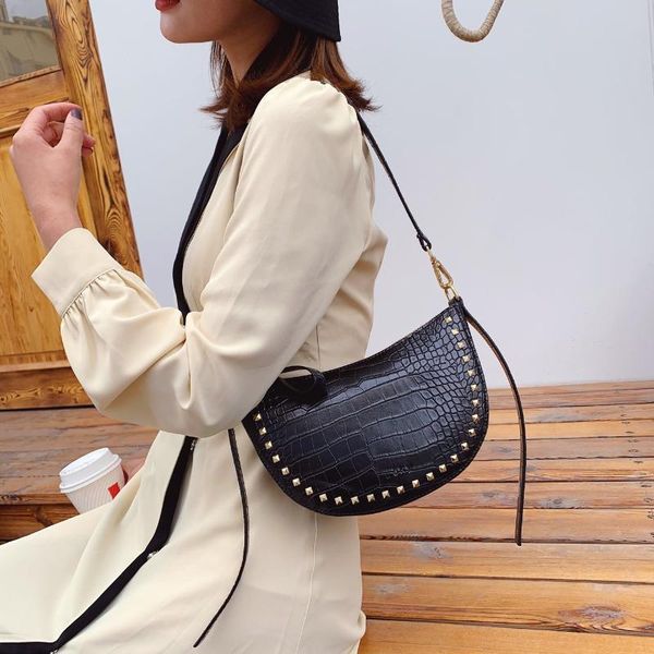 

fashion women handbag rivets wild women's shoulder bag female casual pu leather shoulder bag exquisite girls messenger