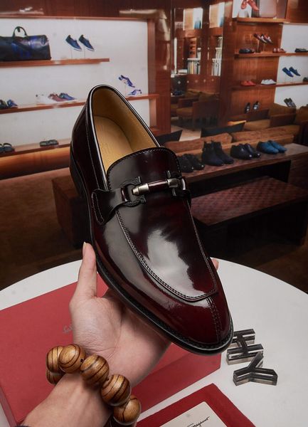 

luxurious men british pu leather business shoes pointed toe fashion shoes for men gold hasp casual shoes plus size 45, Black