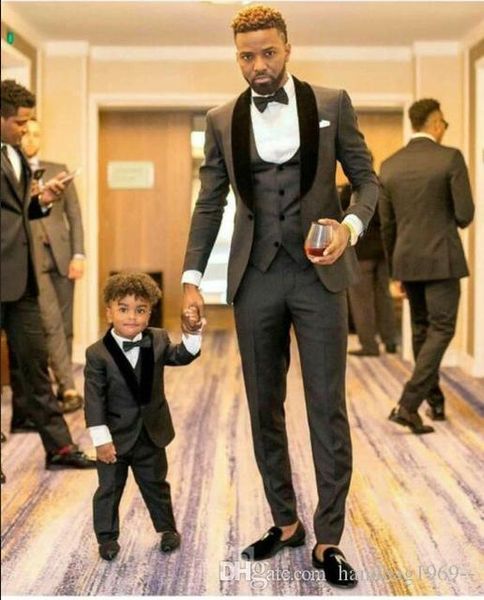 Fatos mais recente projeto One Button casamento Dark Gray Noivo Smoking xaile lapela Groomsmen melhor homem dos homens (jaqueta + calça + Vest + Tie) D: 267