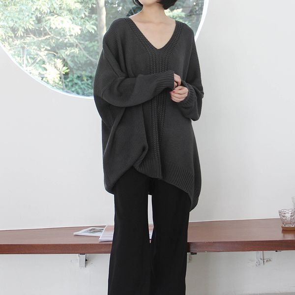

ewq] new autumn 2019 fashion soid color v-collar black long sleeve gray loose big size sweater women jc35901, White;black
