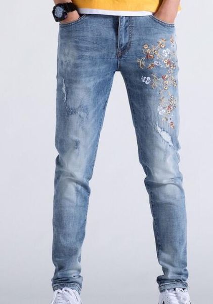 

19ss новая горячая мода лето вышивка частный заказ свободные джинсы мужчины светло-голубой личности отверстие эластичный мыть, Blue