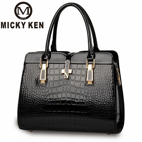 

кожа pu женские руки сумки женщин сумки на ремне, подушка hign качества конструктора класса люкс пригородные офис ring tote bag подарки