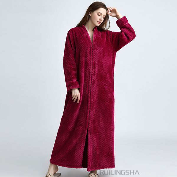 

women plus size ultra long thickening warm bathrobe lovers winter flannel thermal bath robe pregnant robes femme dressing gown, Black;red