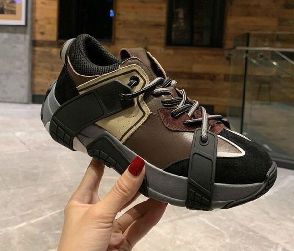 

2020 designer luxury men's and women's casual sneakers tpr breathable mesh lining, cowhide feet, Black