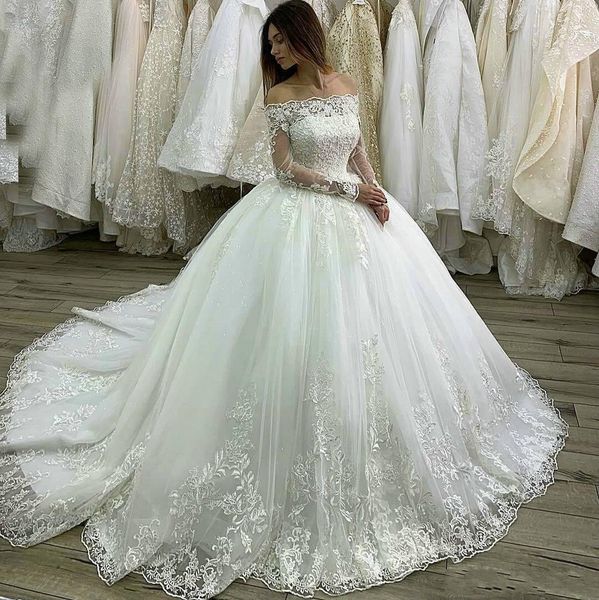 

2020 new dubai arabic ball gown wedding dresses off shoulder lace appliques crystal beaded button back court train tulle formal bridal gowns, White