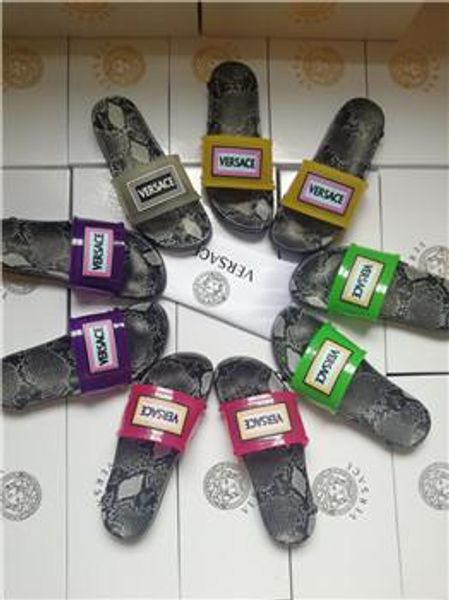 

2020 new men and women fashion, casual designer sandals, pearl effect, golden designer effect, Black