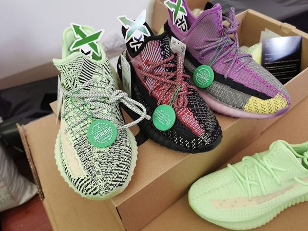 

роскошный дизайн мужчины женщина v2 зебра статического крем кунжутного kanye west og clay истинной форма yecheil 3m wave кроссовки кроссовок