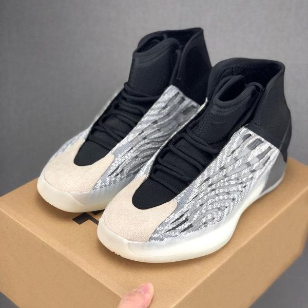 

new release mens basketball shoes triple kanye west mensquantum designer sneakers 3m reflective white eg1535 black eg1536 authentic 2020