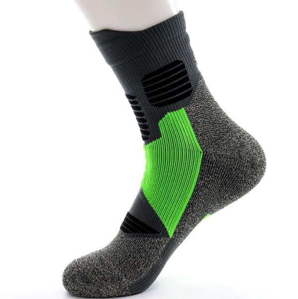 

sports socks new men's sports terry runners socks men's basketball sports socks processing custom wholesale, Black