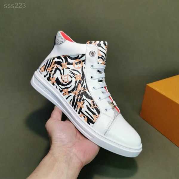

2020 leather fashion high-shoes men winter plus velvet warm cotton shoes breathable mens trainer fashion classic sneakers runners, Black